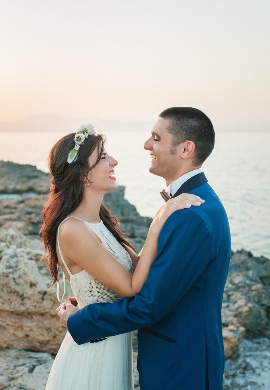 WEDDING PHOTOGRAPHY IN AEGENA ISLAND GREECE